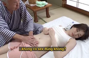Vợ của con trai bị đau nhức nhờ bố ông chồng có nghề mát-xa massage và cái kết